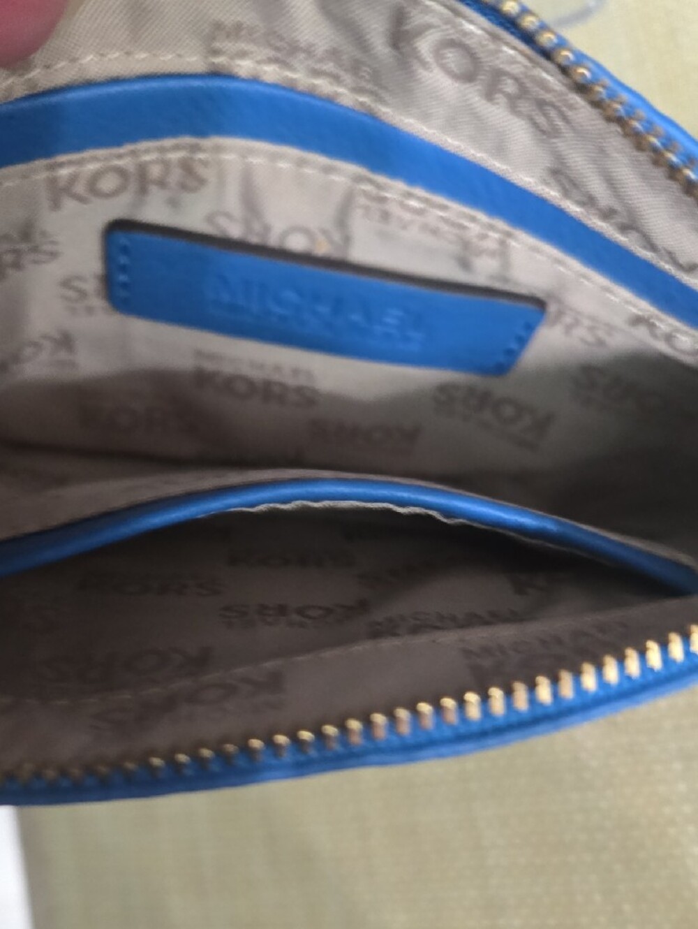 Michael Kors Royal Blue Leather Wristlet with Gold MK Emblem - Picture 3 of 6